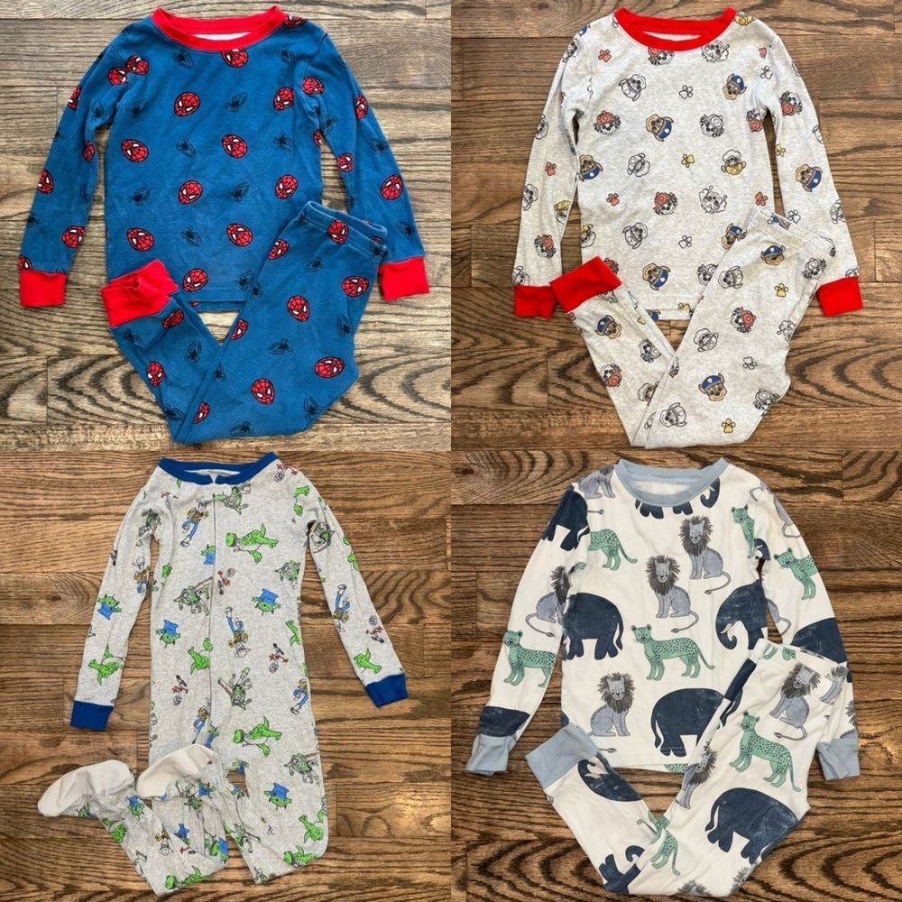 Lot Bundle of 4 Pairs of Carter’s Long Sleeve 2 Piece Pajama Sets • size 5T